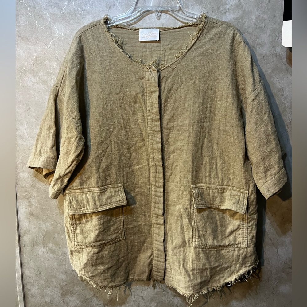 Relaxed Frayed Hem Button-Down Shirt Jacket - Tan